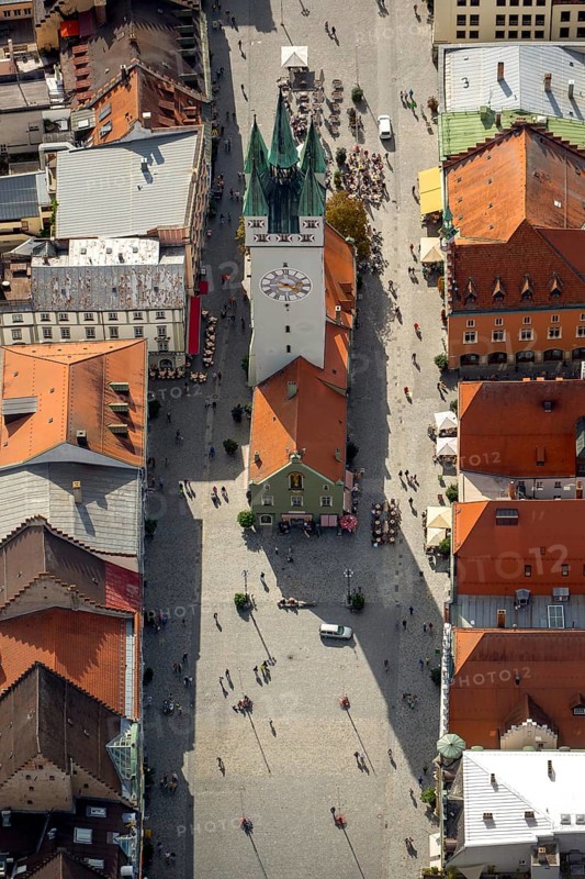 City tower at Theresienplatz, Straubing, East Bavaria, Bavaria, Germany, Europe, aerial view, birds-eyes view, aerial photography, aerial photography, overview, overview, bird's eye view