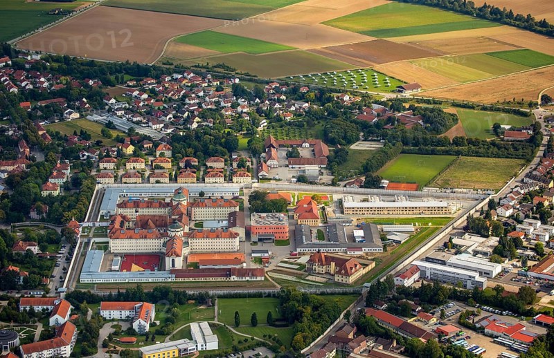 JVA Straubing Justzvollzug Bayern, prison Straubing with inner courtyard and swimming pool, Straubing, East Bavaria, Bavaria, Germany, Europe, aerial photo, birds-eyes view, aerial photography, aerial photography, overview, overview, bird's eye view