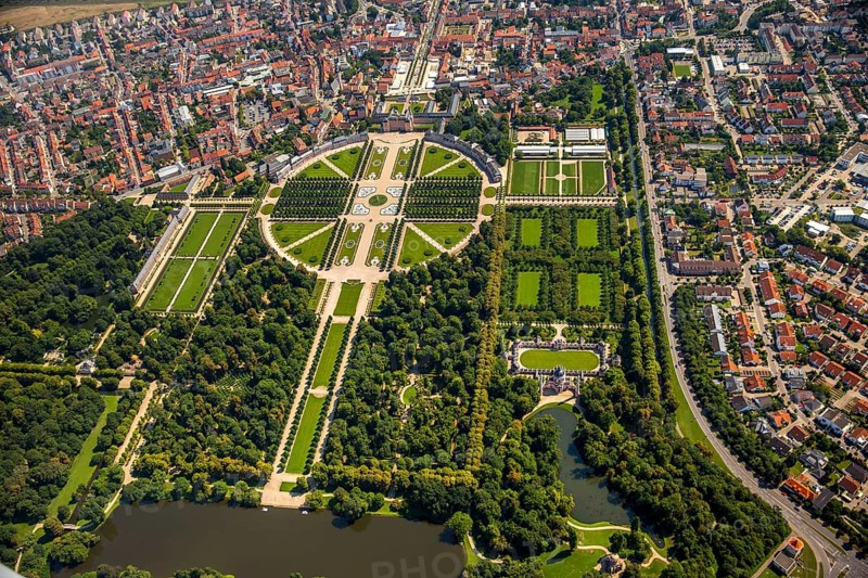 French Garden, Barck Garden with longitudinal and transverse axes, Schwetzingen Palace with Palace Garden, Schwetzingen, Baden-Württemberg, Germany, Europe, aerial view, bird's-eye view, aerial photography, aerial photography, overview, bird's-eye view
