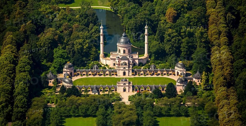 Red Mosque in the Turkish Garden, Schwetzingen Palace with Palace Garden, Schwetzingen, Baden-Württemberg, Germany, Europe, aerial view, birds-eyes view, aerial photography, aerial photography, overview, bird's eye view