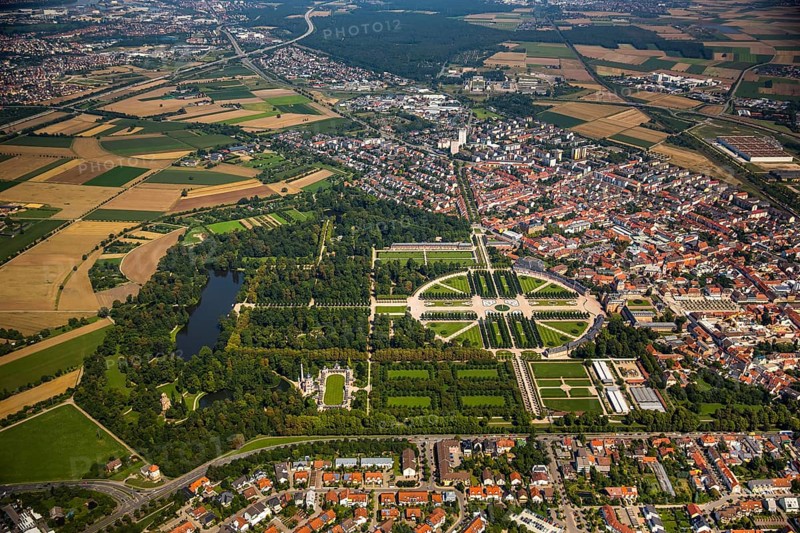 French Garden, Barck Garden with longitudinal and transverse axes, Schwetzingen Palace with Palace Garden, Schwetzingen, Baden-Württemberg, Germany, Europe, aerial view, bird's-eye view, aerial photography, aerial photography, overview, bird's-eye view