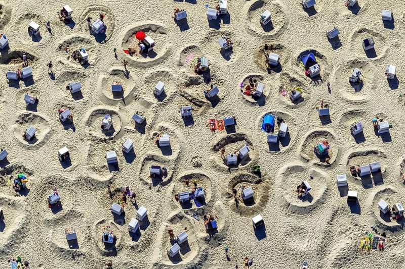 Sandy beach beach with beach chairs and sand walls, sand castles, aerial view, Wangerooge, North Sea, North Sea island, East Frisian Islands, Lower Saxony, Germany, Europe, birds-eyes view, aerial view, aerial photography, aerial photography, overview, bird's eye view