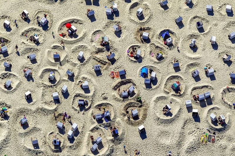 Sandy beach beach with beach chairs and sand walls, sand castles, aerial view, Wangerooge, North Sea, North Sea island, East Frisian Islands, Lower Saxony, Germany, Europe, birds-eyes view, aerial view, aerial photography, aerial photography, overview, bird's eye view