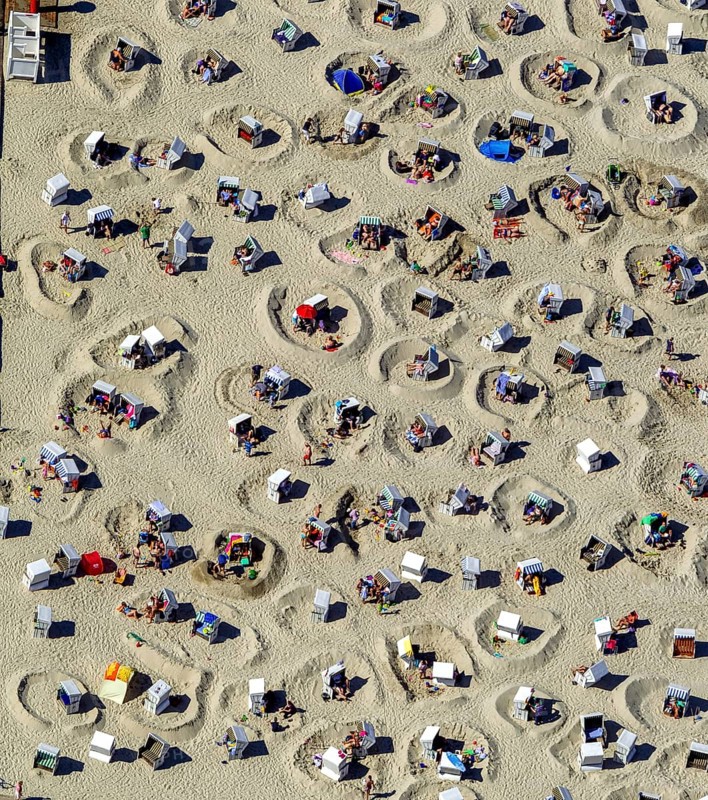 Sandy beach beach with beach chairs and sand walls, sand castles, aerial view, Wangerooge, North Sea, North Sea island, East Frisian Islands, Lower Saxony, Germany, Europe, birds-eyes view, aerial view, aerial photography, aerial photography, overview, bird's eye view