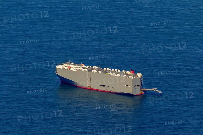 Cargo ship, anchoring car transporter Ocean Highway Panama, aerial view, cargo ships anchored off Spiekeroog, shipping lane, shipping route, at sea, coastal waters, Wangerooge, North Sea, North Sea island, East Frisian Islands, Lower Saxony, Germany, Europe, birds-eyes view, aerial view, aerial photography, aerial photography, overview, bird's eye view