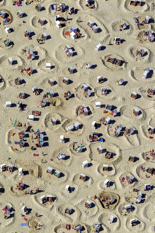 Sandy beach beach with beach chairs and sand walls, sand castles, aerial view, Wangerooge, North Sea, North Sea island, East Frisian Islands, Lower Saxony, Germany, Europe, birds-eyes view, aerial view, aerial photography, aerial photography, overview, bird's eye view