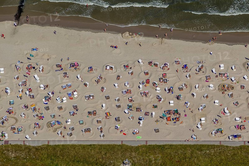Sandy beach beach with beach chairs and sand walls, sand castles, aerial view, Wangerooge, North Sea, North Sea island, East Frisian Islands, Lower Saxony, Germany, Europe, birds-eyes view, aerial view, aerial photography, aerial photography, overview, bird's eye view