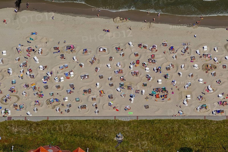 Sandy beach beach with beach chairs and sand walls, sand castles, aerial view, Wangerooge, North Sea, North Sea island, East Frisian Islands, Lower Saxony, Germany, Europe, birds-eyes view, aerial view, aerial photography, aerial photography, overview, bird's eye view