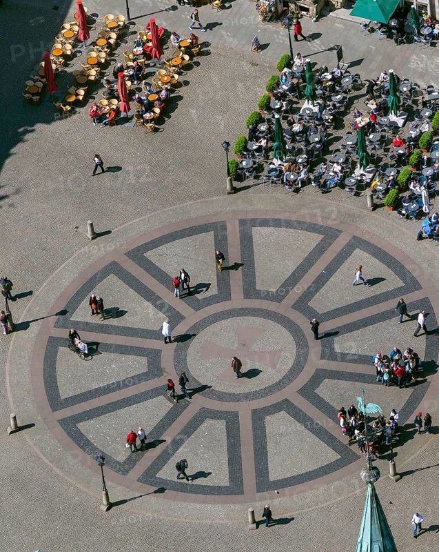 Hanseatic cross in front of the Bremen Roland on the market square of Bremen in front of the town hall and gabled houses, city centre of Bremen, city, aerial view, aerial photography of Bremen, Bremen, Germany, Europe, birds-eyes view, aerial photography, aerial photography, overview, bird's eye view