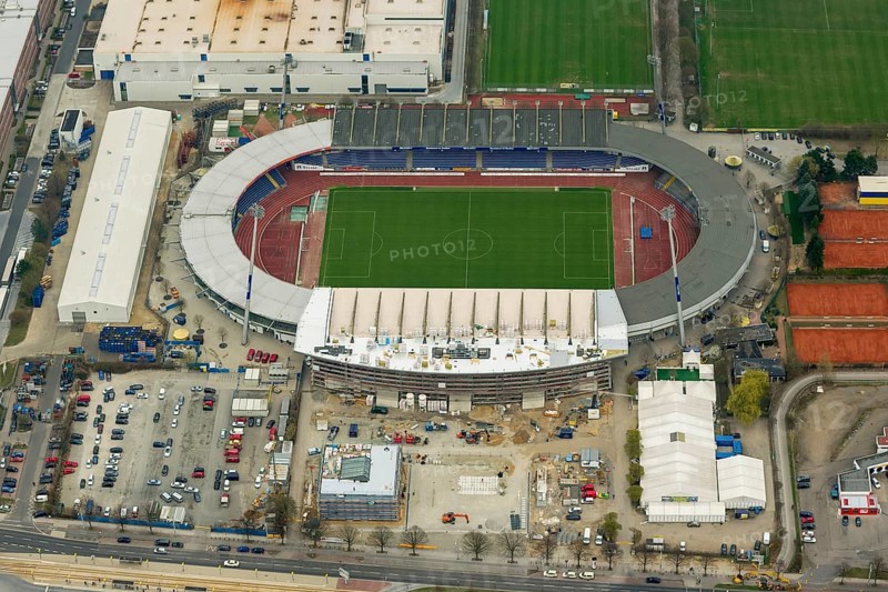 Eintracht Braunschweig stadium with west and east stands, Braunschweiger Turn- und Sportverein Eintracht von 1895 e. V. (BTSV), Bundesliga stadium, aerial view, aerial photography of the city of Braunschweig, Braunschweig, Ruhr area, Lower Saxony, Germany, Europe, birds-eyes view, aerial photography, aerial photography, overview, overview, bird's-eye view