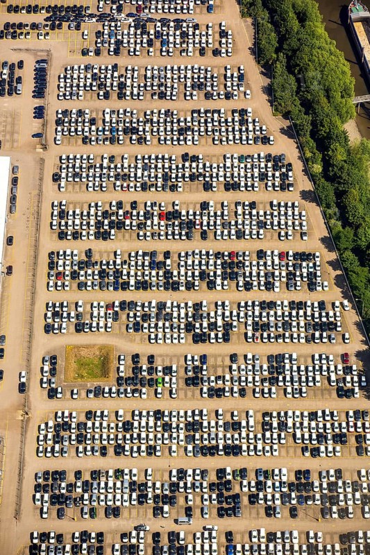 BLG AutoTerminal Hamburg, car loading in Hamburg harbour, car dump, Hamburg harbour, Elbe, Hamburg, Free and Hanseatic City of Hamburg, Germany, Europe, aerial view, birds-eyes view, aerial photography, aerial photography, overview, bird's eye view