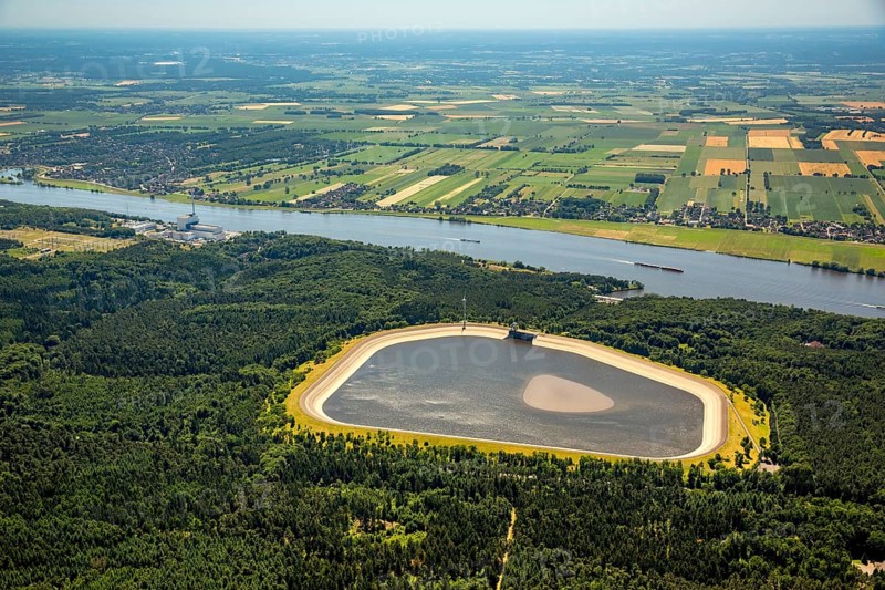 Geestacht Energypark, Kernkraftwerk Krümmel GmbH, nuclear power plant on the Elbe, Geesthacht, Northern Germany, Schleswig-Holstein, Germany, Europe, aerial view, birds-eyes view, aerial photography, aerial photography, aerial photography, overview, bird's eye view