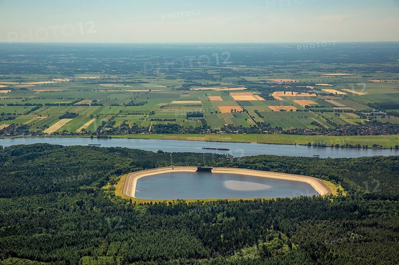 Geesthacht Energypark, Kernkraftwerk Krümmel GmbH, nuclear power plant on the Elbe, Geesthacht, Northern Germany, Schleswig-Holstein, Germany, Hamwarde, Europe, aerial photograph, birds-eyes view, aerial photography, aerial photography, overview, bird's eye view