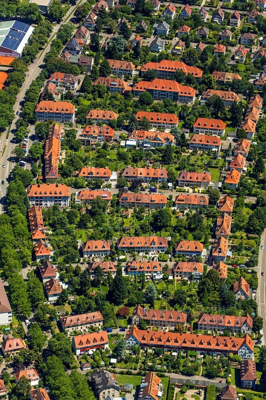 Residential streets in the forest lake neighbourhood on Schwarzwaldstrasse, Freiburg im Breisgau, Breisgau, Baden-Württemberg, Germany, Europe, aerial view, birds-eyes view, aerial photography, aerial photography, overview, bird's eye view, university city, trinational metropolitan region Upper Rhine