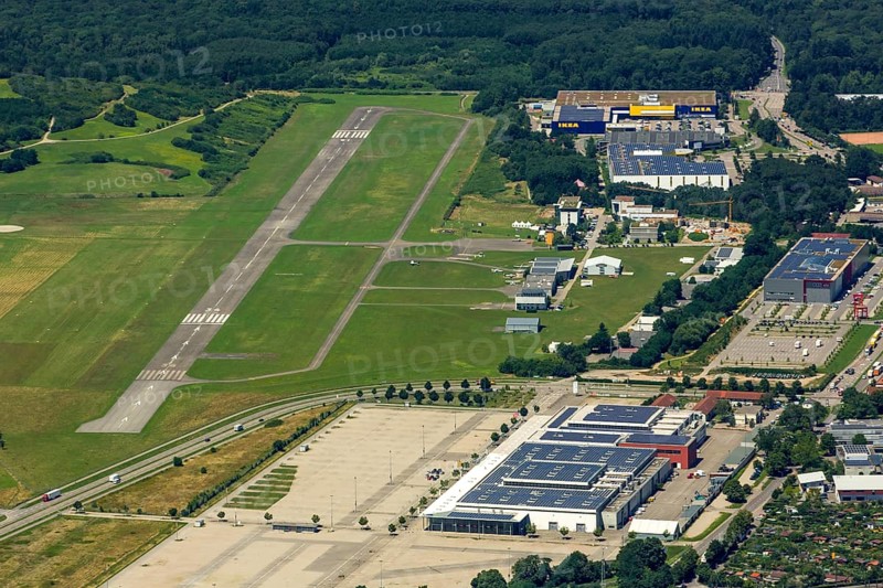 Freiburg Airport, EDTF ICAO-Code, Flugplatz Freiburg Breisgau GmbH, Freiburg im Breisgau, Breisgau, Baden-Württemberg, Germany, Europe, aerial photo, birds-eyes view, aerial photography, aerial photography, overview, bird's-eye view, university city, trinational metropolitan region Upper Rhine