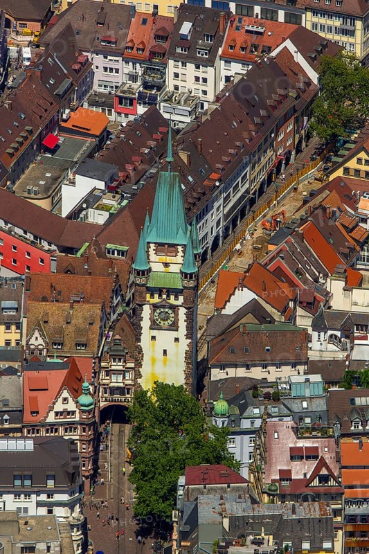 Old town of Freiburg with Schwabentor, Freiburg im Breisgau, Breisgau, Baden-Württemberg, Germany, Europe, aerial view, birds-eyes view, aerial photography, aerial photography, overview, bird's eye view, university city, trinational metropolitan region Upper Rhine