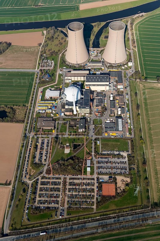 Nuclear power plant Grohnde, nuclear power plant, nuclear power plant on the Weser, cooling towers, pressurised water reactor of the company Siemens, KWG, aerial photograph, aerial photograph of Grohnde Emmerthal, Emmerthal, Lower Saxony, Germany, Europe, aerial photograph, birds-eyes view, aerial photograph, aerial photography, aerial photography, overview, bird's eye view