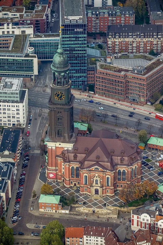 St.Michaeliskirche, Hamburger Michel, landmark of Hamburg, Hamburg, Germany, Europe, aerial view, birds-eyes view, aerial photography, aerial photography, overview, bird's eye view