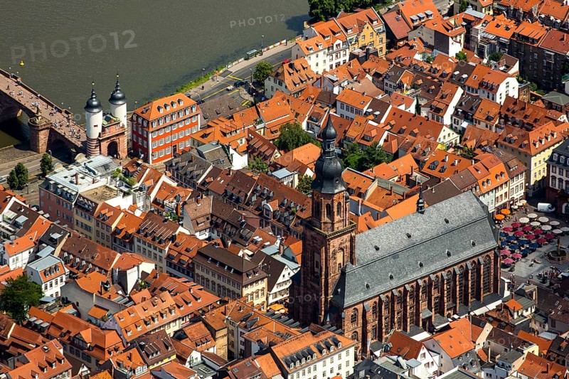 Heiliggeistkirche in Heidelberg Old Town with Old Bridge and Tor tor of the Old Bridge, Neckar, Heidelberg, Rhein-Neckar-Kreis, Baden-Württemberg, Germany, Europe, aerial view, birds-eyes view, aerial photography, aerial photography, overview, bird's eye view