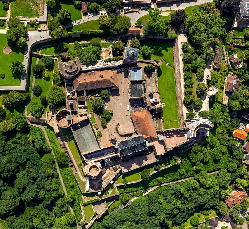 Heidelberg Castle, Heidelberg Castle, Heidelberg Castle Ruins, vertical photography, Heidelberg, Rhein-Neckar-Kreis, Baden-Württemberg, Germany, Europe, aerial photography, birds-eyes view, aerial photography, aerial photography, overview, bird's eye view