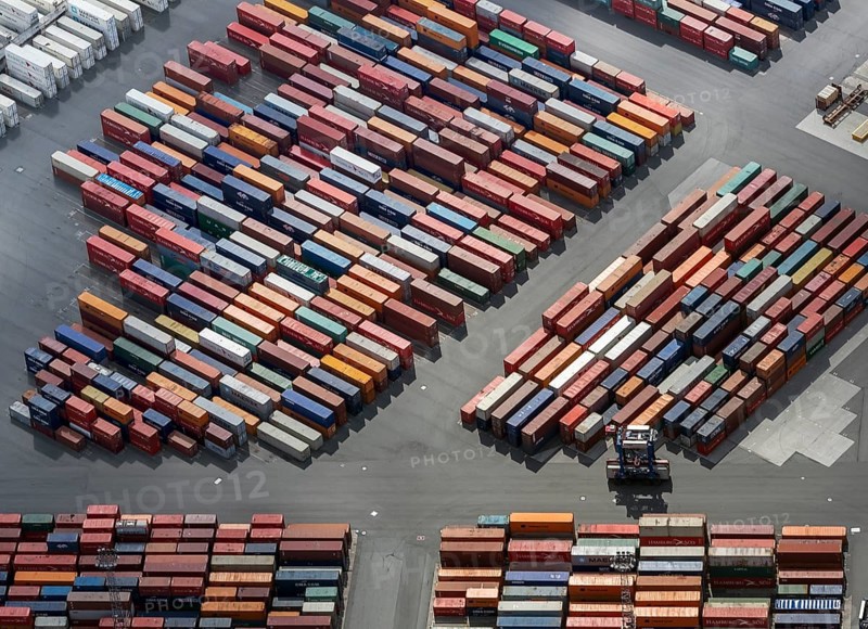 Container port, Waltershofer Hafen, container ships, Eurogate, Eurogate Container Terminal, Port of Hamburg, Hamburg, Germany, Europe, aerial view, birds-eyes view, aerial photography, aerial photography, overview, bird's eye view
