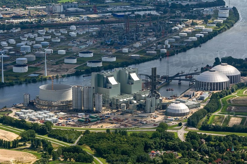 Moorburg power station on the southern Elbe, petrolium tanks, Hamburg, Germany, Europe, aerial photo, birds-eyes view, aerial photography, aerial photography, overview, bird's eye view