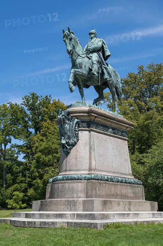 Duke Ernst II, equestrian monument, statue, Coburg, Upper Franconia, Franconia, Bavaria, Germany