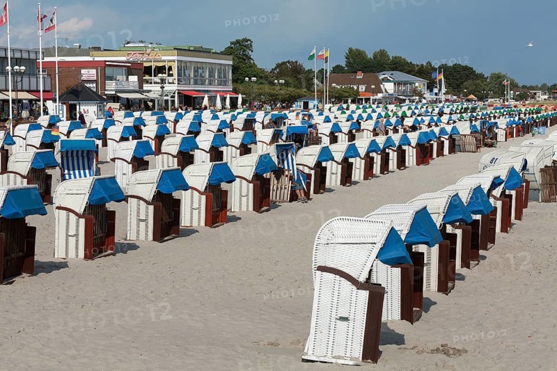 End of season, off-season, beach with beach chairs, Grömitz, Baltic Sea, Schleswig-Holstein, Germany, Europe, aerial view, birds-eyes view, aerial photography, aerial photography, overview, overview, bird's eye view