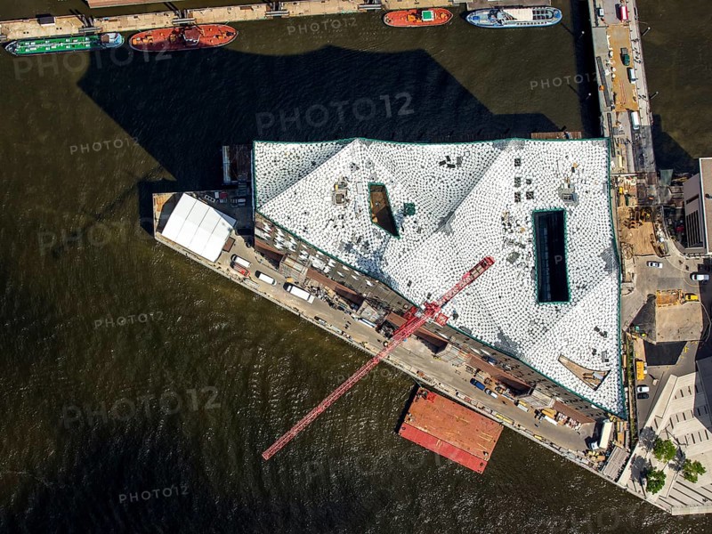 Roof construction of the Elbphilharmony, concert hall in the HafenCity in Hamburg, Elbphilharmonie with Hafencity, Speicherstadt, UNESCO World Heritage Site, Hamburg harbour, Elbe, Hamburg, Free and Hanseatic City of Hamburg, Germany, Europe, aerial view, birds-eyes view, aerial photography, aerial photography, overview, bird's eye view