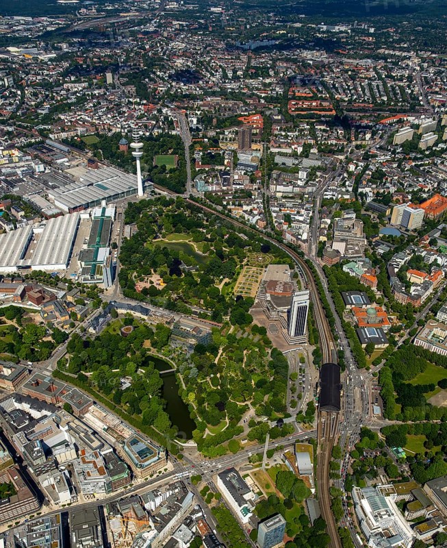 CCH - Congress Center Hamburg and Wallgrabenpark, Dammtordamm, Hamburg, Free and Hanseatic City of Hamburg, Germany, Europe, aerial view, birds-eyes view, aerial photography, aerial photography, overview, bird's eye view