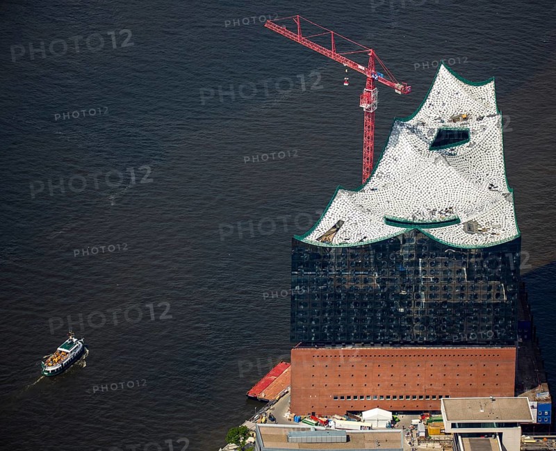 Roof construction of the Elbphilharmony, concert hall in the HafenCity in Hamburg, Elbphilharmonie with Hafencity, Speicherstadt, UNESCO World Heritage Site, Hamburg harbour, Elbe, Hamburg, Free and Hanseatic City of Hamburg, Germany, Europe, aerial view, birds-eyes view, aerial photography, aerial photography, overview, bird's eye view