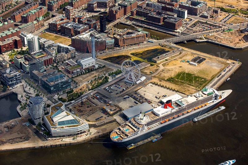 Cruise terminal, Unilever House cruise ship Queen Mary 2, Hamburg harbour, Elbe, Hamburg, Free and Hanseatic City of Hamburg, Germany, Europe, aerial view, birds-eyes view, aerial photography, aerial photography, overview, bird's eye view