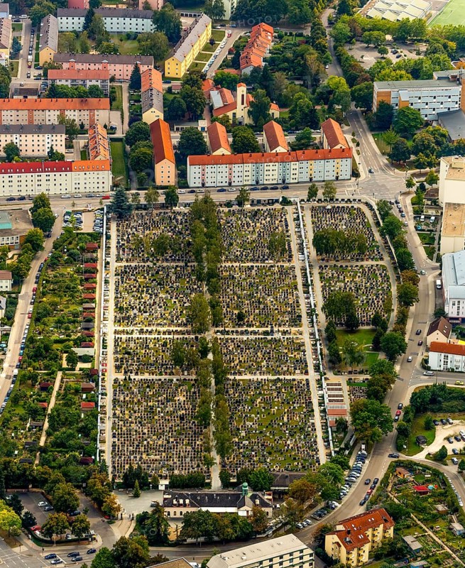 Cemetery Regensburg, Upper Catholic Cemetery Regensburg, row graves, military graves, Regensburg, independent city in Eastern Bavaria, Bavaria, Germany, Europe, aerial view, birds-eyes view, aerial photography, aerial photography, aerial photography, overview, bird's eye view