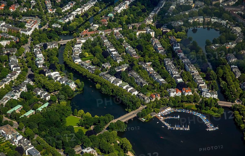 Outer Alster with villa quarter and marina distant view, Alster jetty Bobby Reich, Hamburg, Free and Hanseatic City of Hamburg, Germany, Europe, aerial view, birds-eyes view, aerial photography, aerial photography, overview, overview, bird's eye view