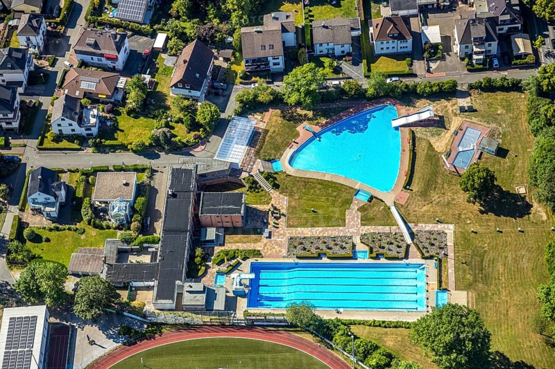 Aerial view, outdoor swimming pool Sprockhövel, Niedersprockhövel, Sprockhövel, Ruhr area, North Rhine-Westphalia, Germany, bathing establishment, bathing resort, DE, Ennepe-Ruhr-Kreis, Europe, outdoor swimming pool, leisure, aerial photography, aerial photography, swimming pool, overview, bird's-eye view, overview, swimming