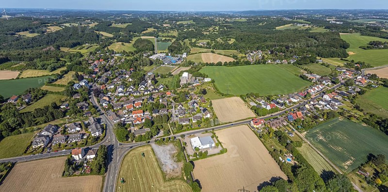 Aerial view, crossroads in Herzkamp, Evangelical Church Herzkamp, Sprockhövel, Ruhr area, North Rhine-Westphalia, Germany, place of worship, DE, Ennepe-Ruhr district, Europe, religious community, place of worship, church, parish, denomination, aerial photograph, aerial photography, aerial photography, road traffic, overview, traffic, traffic volume, bird's eye view, birds-eyes view, overview
