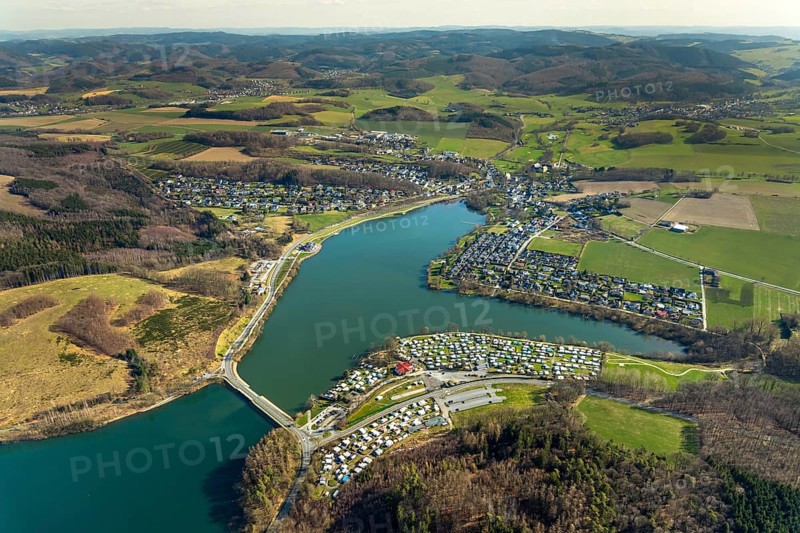 Aerial view, overview Amecke, view over the Sorpe dam Sorpesee, Amecke, Sundern, Sauerland, North Rhine-Westphalia, Germany, DE, Europe, aerial view, aerial photography, aerial photography, overview, bird's-eye view, birds-eyes, view, overview, drinking water, water supply, leisure, recreation, nature, reservoir, water, swimming, boats, shipping, ships, recreation