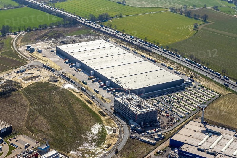 Aerial view, new Woolworth headquarters and logistics centre, Unna Kamen industrial estate, Unna-Königsborn, Kamen city limits, Südkamen, Kamen, Ruhr area, North Rhine-Westphalia, Germany, DE, Europe, commercial enterprises, commercial area, commercial park, commercial location, commercial use, freight traffic, industrial area, industrial location, logistics, logistics centre, aerial photograph, aerial photography, aerial photography, overview, bird's eye view, bird's eye view, overview