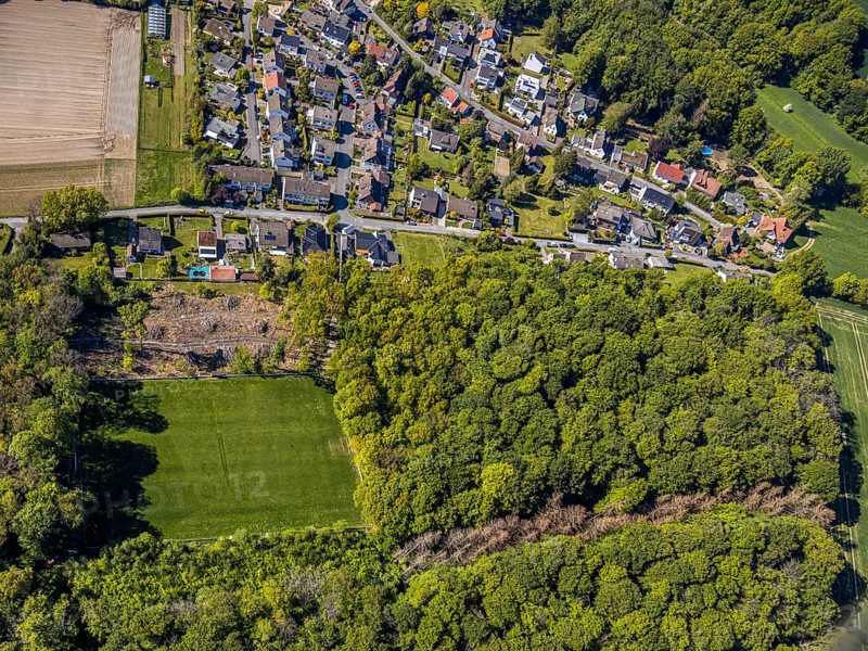 Aerial view, sports field SV Blau-Rot Billmerich e.V., forest deforestation, Unna, Ruhr area, North Rhine-Westphalia, Germany, DE, Europe, football field, football club, aerial view, aerial photography, aerial photography, sports facilities, sports field, sports facility, overview, bird's eye view, forest area, birds-eyes view, overview