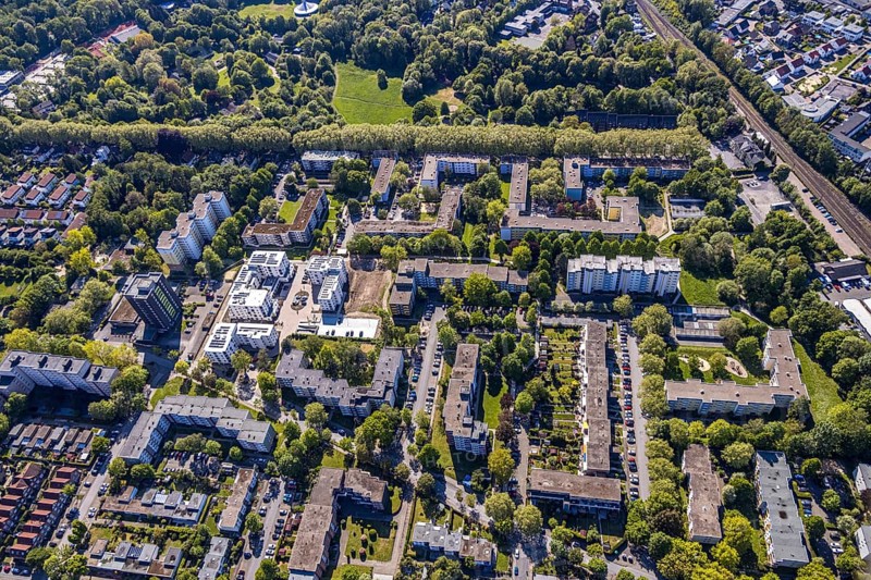 Aerial view, Quartier Soziale Stadt Königsborn Süd-Ost, Unna, Ruhr area, North Rhine-Westphalia, Germany, DE, Europe, property tax, high-rise buildings, real estate, aerial view, aerial photography, aerial photography, apartment buildings, apartment blocks, terraced houses, overview, bird's-eye view, residential complex, living and living, residential area, residential buildings, residential neighbourhood, housing estate, birds-eyes view, overview