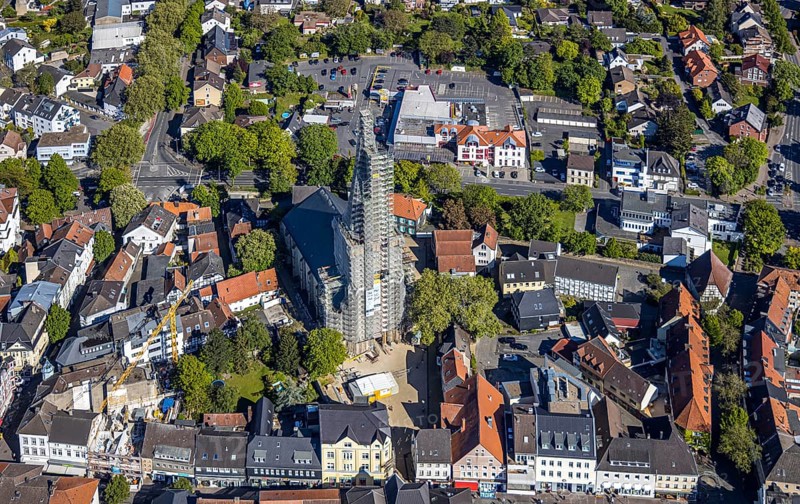 Aerial view, townscape, old town, renovation protestant town church, Unna, Ruhr area, North Rhine-Westphalia, Germany, place of worship, building project, city, DE, Europe, religious community, place of worship, city centre, church, parish, church square, church tower, denomination, aerial view, aerial photography, aerial photography, site view, religion, renovation, redevelopment, urban area, city centre, overview, bird's-eye view, living and life, birds-eyes view, overview