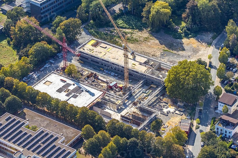 Aerial view, new construction, educational campus Unna, construction site Berliner Allee, Unna, Ruhr area, North Rhine-Westphalia, Germany, construction work, construction area, construction site, building plots, construction measure, construction project, construction site, education, educational institution, DE, development, Europe, capacity requirements, teaching institute, aerial view, aerial photography, aerial photography, new construction, school, school centre north, overview, bird's-eye view, overview