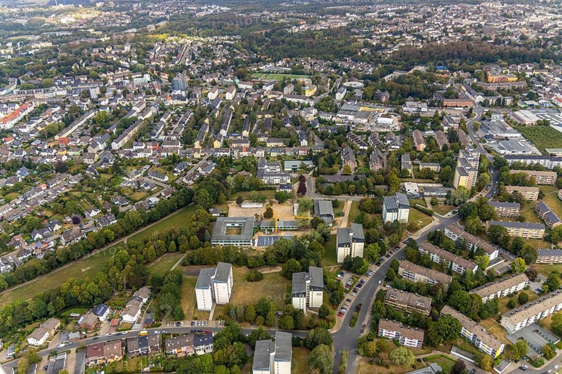 Aerial view, construction site Gerhart-Hauptmann-Schule, Städt. Community primary school, Kostenberg, Velbert, Ruhr area, North Rhine-Westphalia, Germany, Bartelskamp, construction work, building, construction area, building site, building plots, building crane, construction project, construction site, education, educational institution, DE, Europe, primary school, property tax, real estate, educational institute, aerial view, aerial photography, aerial photography, apartment buildings, apartment blocks, school, overview, bird's-eye view, housing estate, housing and living, residential area, residential buildings, residential quality, residential neighbourhood, housing estate, birds-eyes view, onlyVelbert, overview, Velbert-Mitte