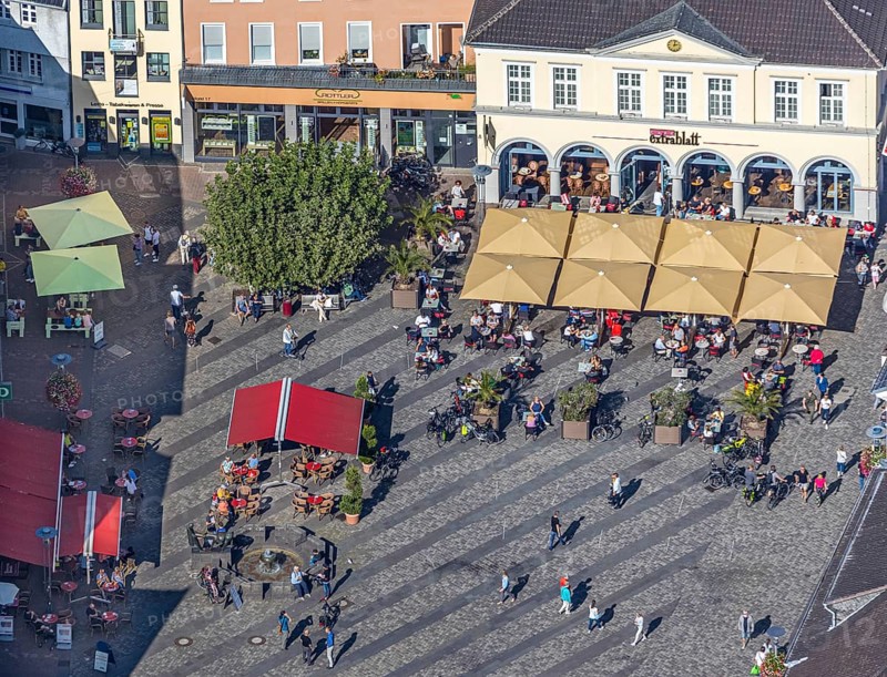 Aerial view, market square, Café Extrablatt Unna, outdoor catering, Unna, Ruhr area, North Rhine-Westphalia, Germany