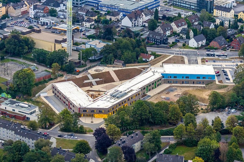 Aerial view, construction site, Kastanienallee development area, Kastanienallee primary school, Velbert, Ruhr area, North Rhine-Westphalia, Germany, construction work, construction, construction area, building site, building plots, construction measure, construction project, construction site, education, educational institution, DE, Europe, primary school, teaching institute, aerial view, aerial photography, aerial photography, new building, school, overview, bird's eye view, birds-eyes view, onlyVelbert, overview, Velbert-Mitte