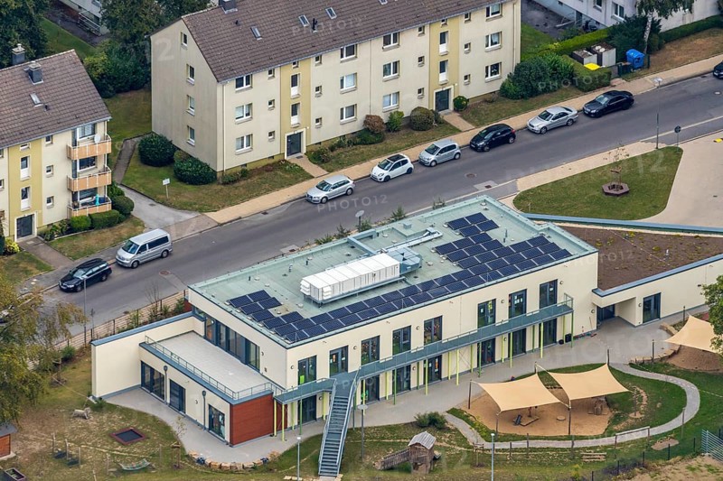 Aerial view, day nursery Kastanienallee, Velbert, Ruhr area, North Rhine-Westphalia, Germany, DE, Europe, kindergarten, day nursery, day care centre, day nursery, aerial view, aerial photography, aerial photography, overview, bird's eye view, birds-eyes view, onlyVelbert, overview, Velbert-Mitte