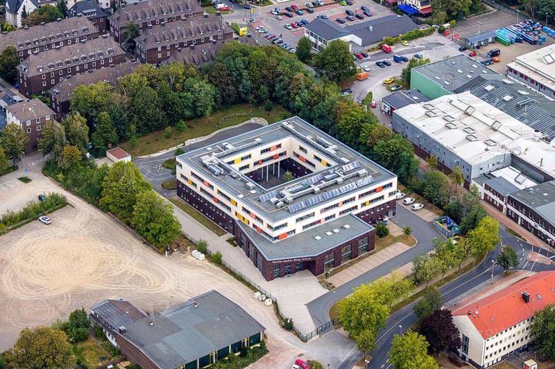 Aerial photo, Martin-Luther-King-Schule, Velbert, Ruhr area, North Rhine-Westphalia, Germany, education, educational institution, DE, Europe, educational institute, aerial photography, aerial photography, aerial photography, school, overview, bird's-eye view, birds-eyes view, onlyVelbert, overview, Velbert-Mitte