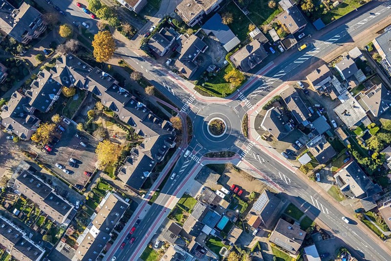Aerial view, roundabout, Steinstraße, Dinslakener Straße, Voerde, Ruhr area, North Rhine-Westphalia, Germany, DE, Europe, aerial view, aerial photography, aerial photography, road traffic, overview, bird's-eye view, overview
