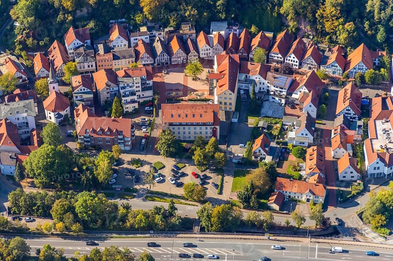 Aerial view, local view, residential area at the edge of the forest Langestraße, Vlotho, OWL, Ostwestfalen-Lippe, East Westphalia, North Rhine-Westphalia, Germany, DE, Europe, property tax, real estate, aerial view, aerial photography, aerial photography, OWL book, OWL book, overview, bird's-eye view, residential area, housing and living, residential area, residential buildings, residential quality, residential neighbourhood, housing estate, birds-eyes view, overview