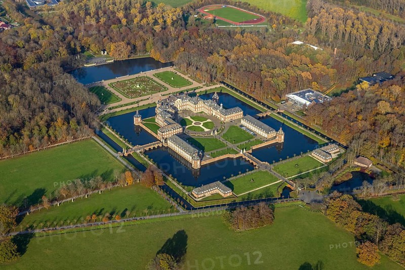 Nordkirchen Palace, Westphalian Versailles, Nordlirchen Palace, 18th century manor house in the Versailles style on an island with extensive landscaped gardens, at the North Rhine-Westphalia School of Finance, Baroque garden Venusinsel, Nordkirchen, Münsterland, North Rhine-Westphalia, Germany, DE, Europe, aerial photo, birds-eyes view, aerial photograph, aerial photography, aerial photography, overview, overview, bird's eye view, palace and park have been recognised by UNESCO as a total work of art of international standing